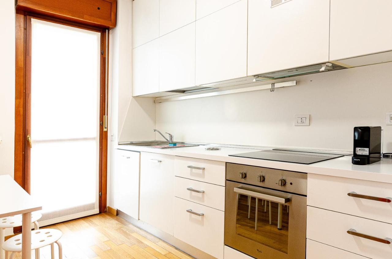 Park View Apartment - Milano Navigli Eksteriør billede