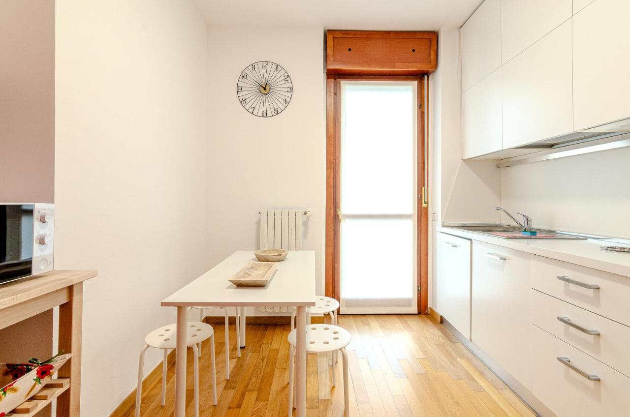 Park View Apartment - Milano Navigli Eksteriør billede